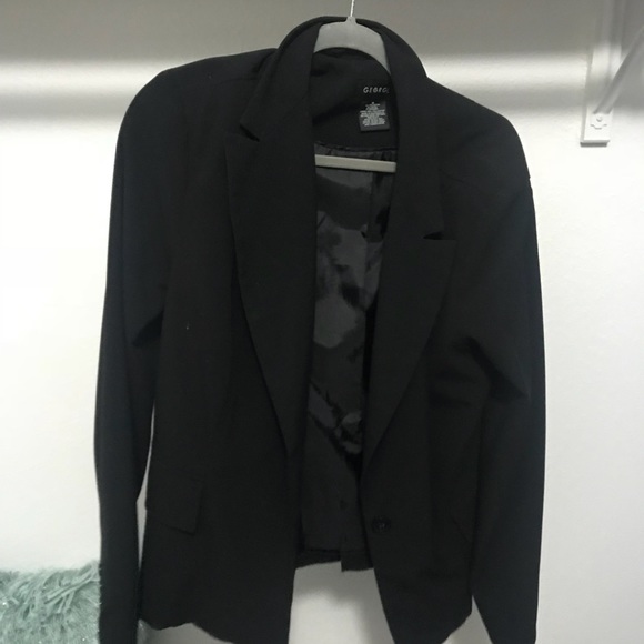 Blazer - Picture 1 of 6